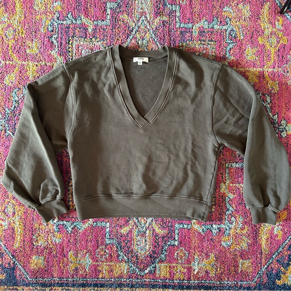 AGOLDE V-Neck Balloon Sleeve sweatshirt. Olive green, XS